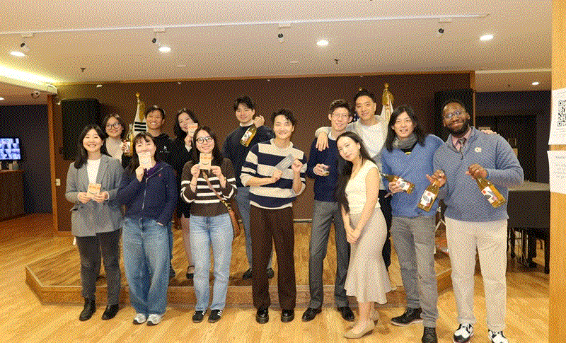 cfe32484c0e0e95d76113c3b90f00d04_1765307253_7292.gif